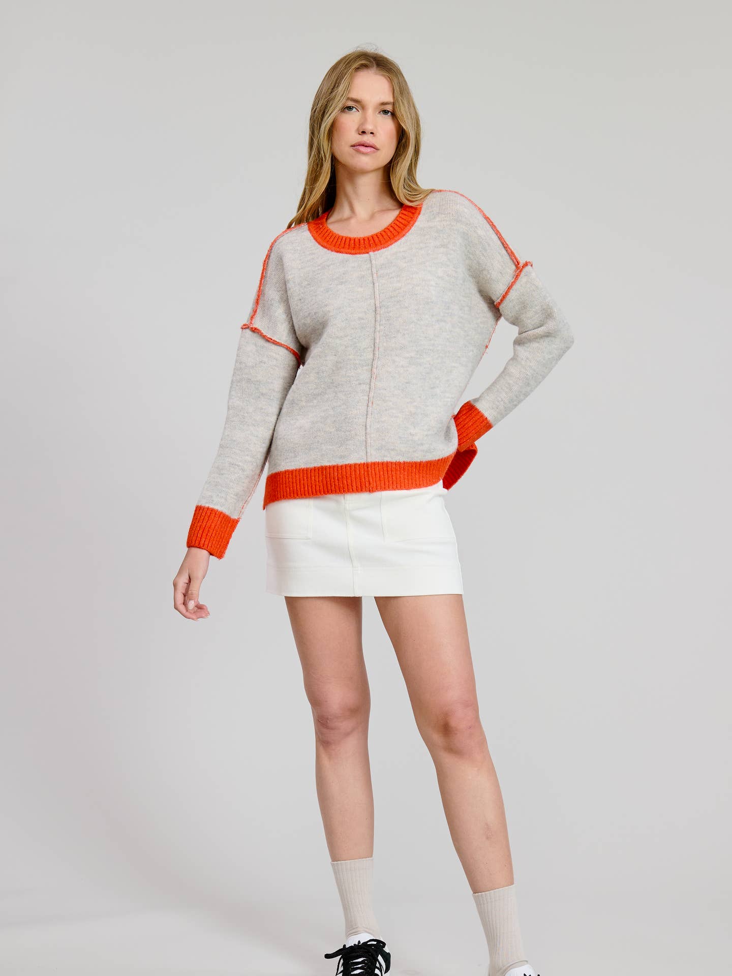 MUNICH COLOR CONTRAST SWEATER