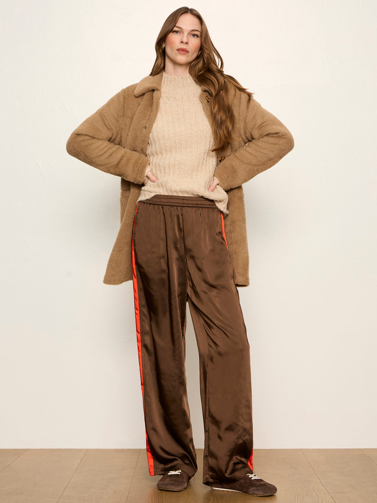 ON TRACK SATIN PANTS ESPRESSO MARTINI
