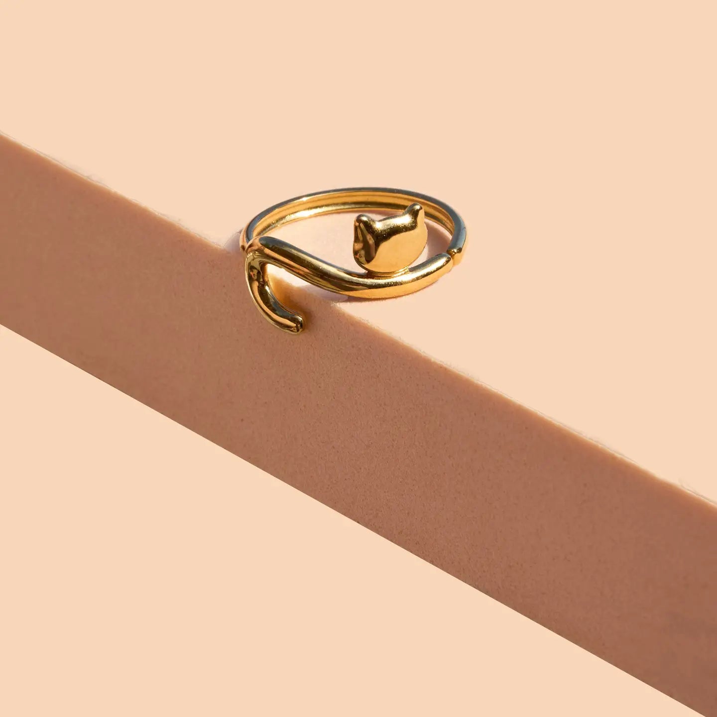 CAT TAIL RING