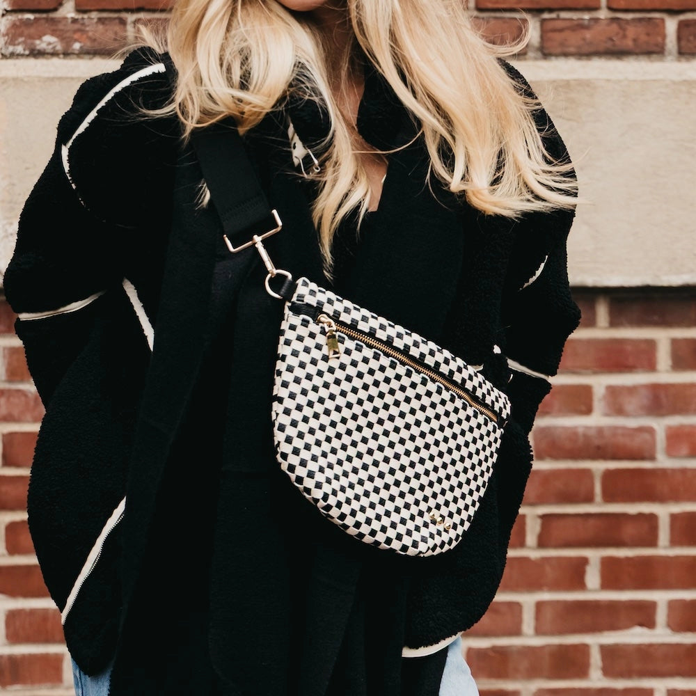 WOVEN BUM BAG