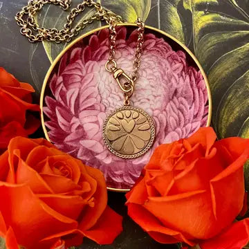 PASSION NECKLACE