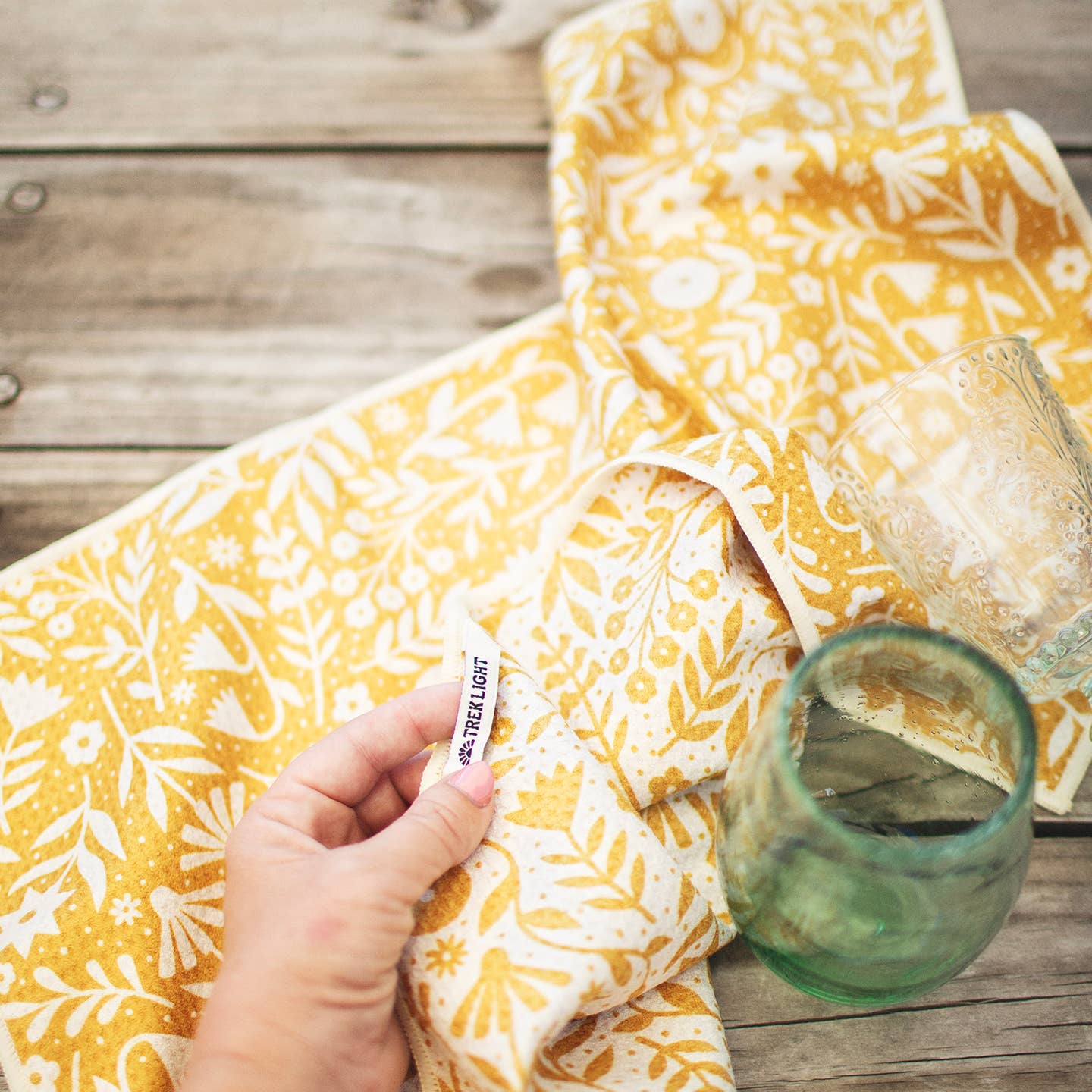KITCHEN AND TEA TOWEL - MEDOWS